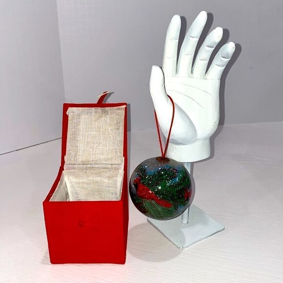 Bill Vee Vintage Hand Blown Reverse Hand Painted Cardinal Christmas Ornament - Picture 3 of 12